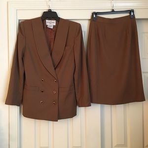 Vintage Casual Corner Brown Blazer & Skirt Size 6